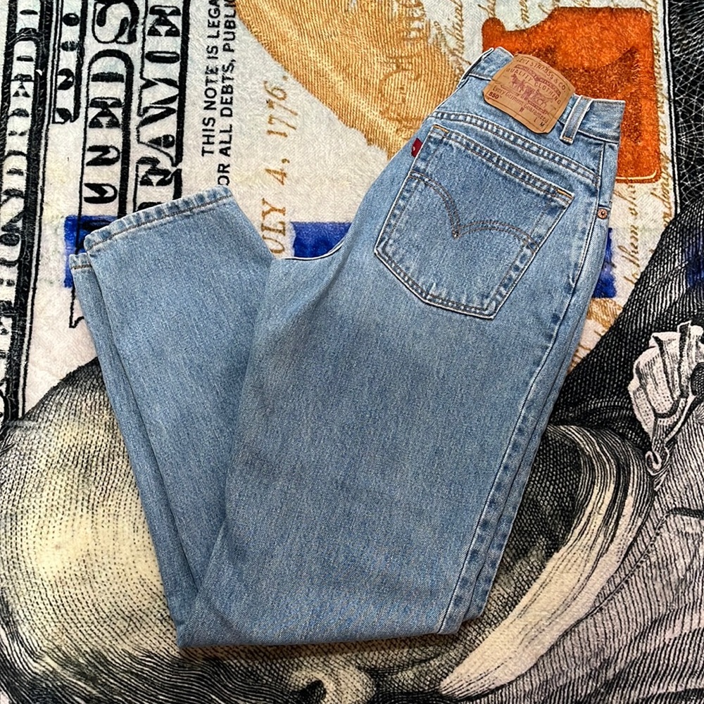 Jan 2000. Levi’s 550s. Made in USA. 8.